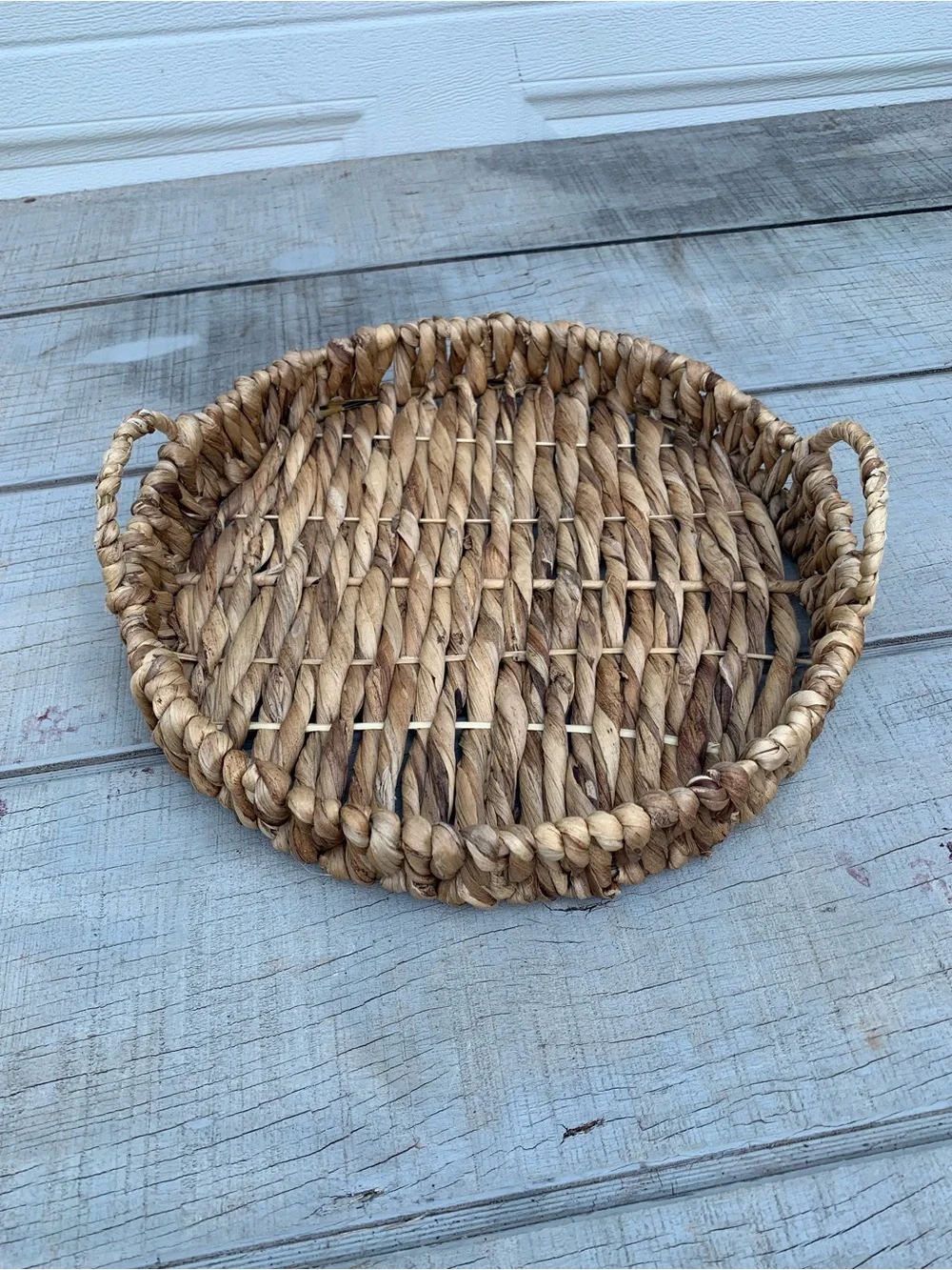 Rustic Farmhouse Woven Tray Round Hyacinth Wood Decorative Coffee Table Basket